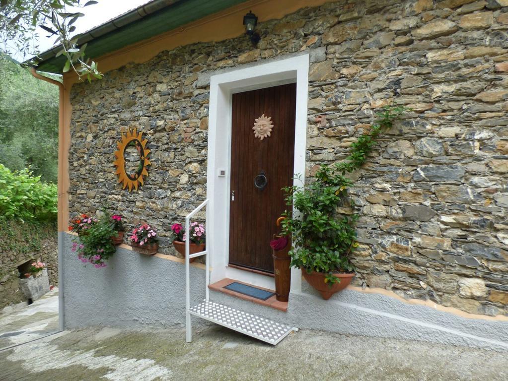 Casa Vacanze Sole Borghetto d'Arroscia Екстериор снимка